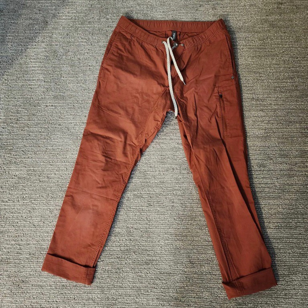 Like New Vuori Men’s Ripstop Pants - Size L
